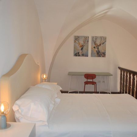 Palazzo Della Contessa - Suites & Breakfast Lecce Kültér fotó