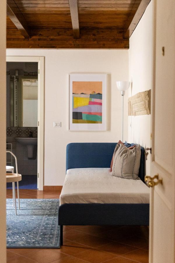 Palazzo Della Contessa - Suites & Breakfast Lecce Kültér fotó