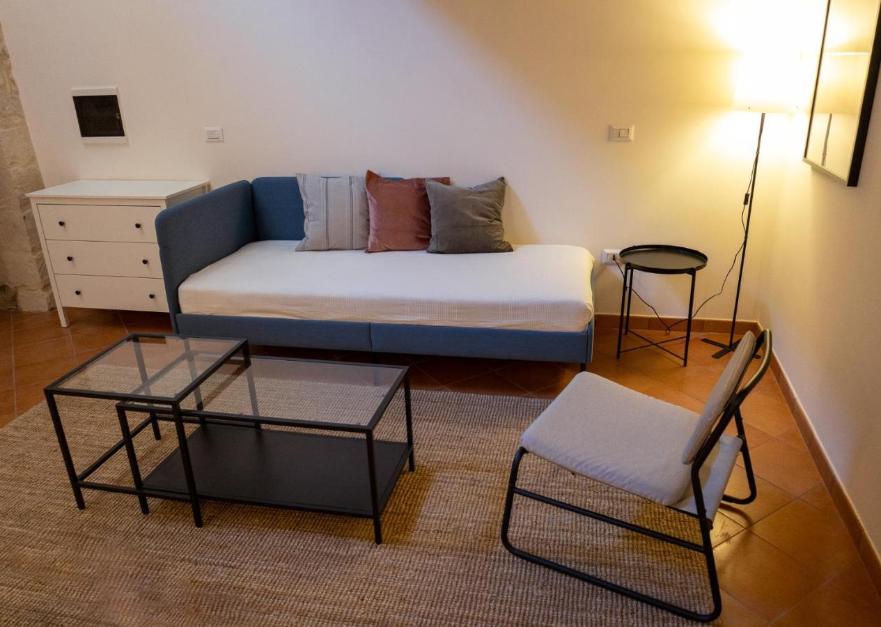 Palazzo Della Contessa - Suites & Breakfast Lecce Kültér fotó