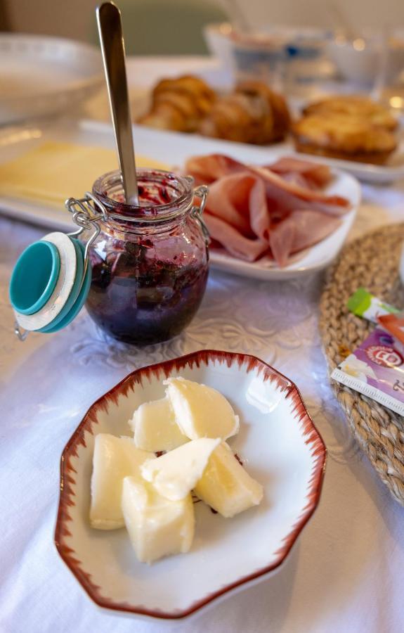 Palazzo Della Contessa - Suites & Breakfast Lecce Kültér fotó