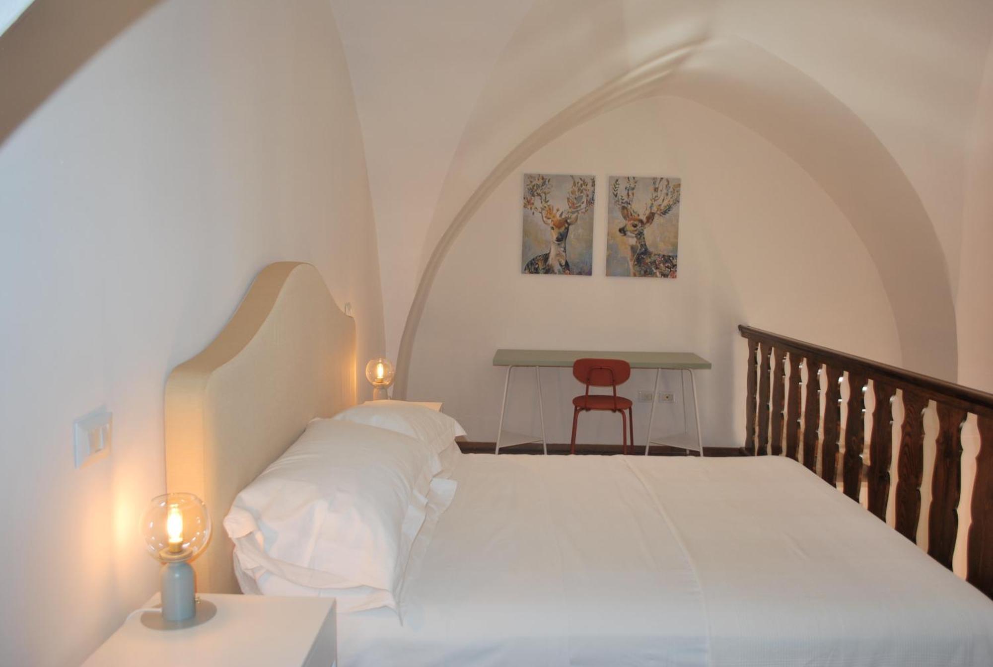 Palazzo Della Contessa - Suites & Breakfast Lecce Kültér fotó