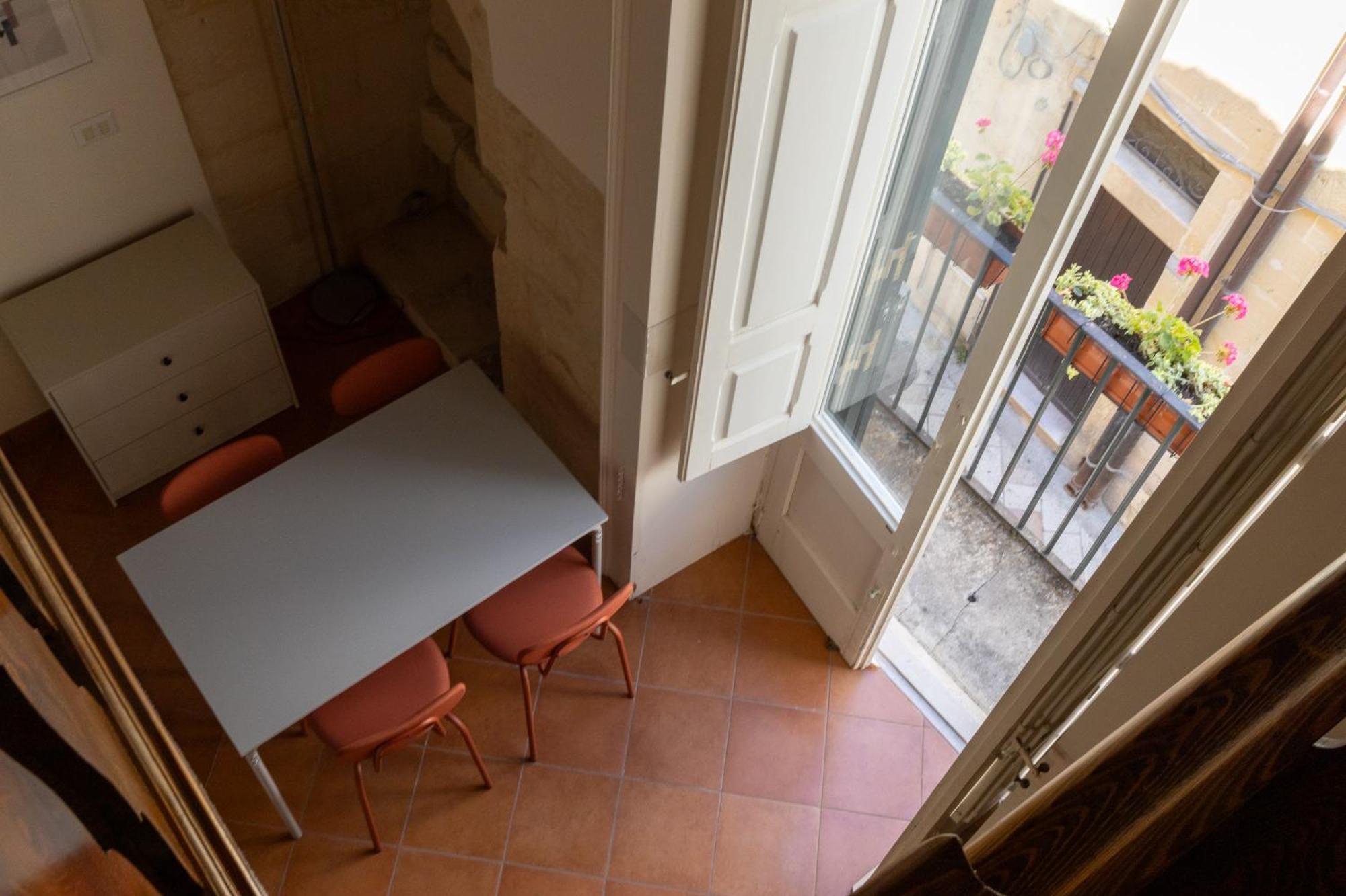 Palazzo Della Contessa - Suites & Breakfast Lecce Kültér fotó